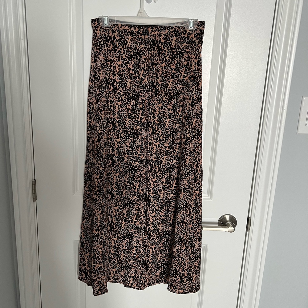 NWT Suzy Shier Animal Print Midi Skirt - Picture 3 of 8